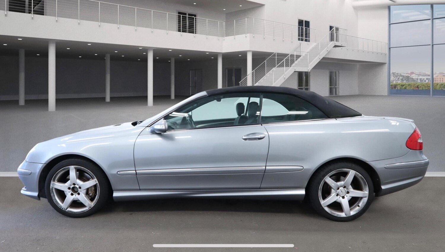Used Mercedes-Benz CLK 2009 for sale - 76380495: Photo 27