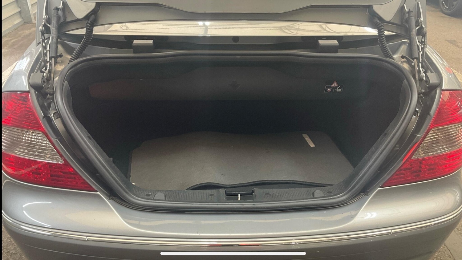 Used Mercedes-Benz CLK 2009 for sale - 76380495: Photo 28