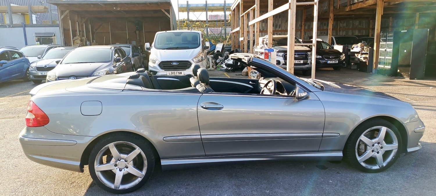 Used Mercedes-Benz CLK 2009 for sale - 76380495: Photo 5