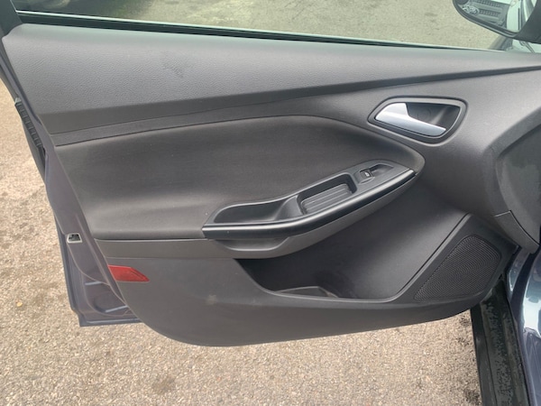 Used Ford Focus 2012 for sale - 74653089: Photo 9