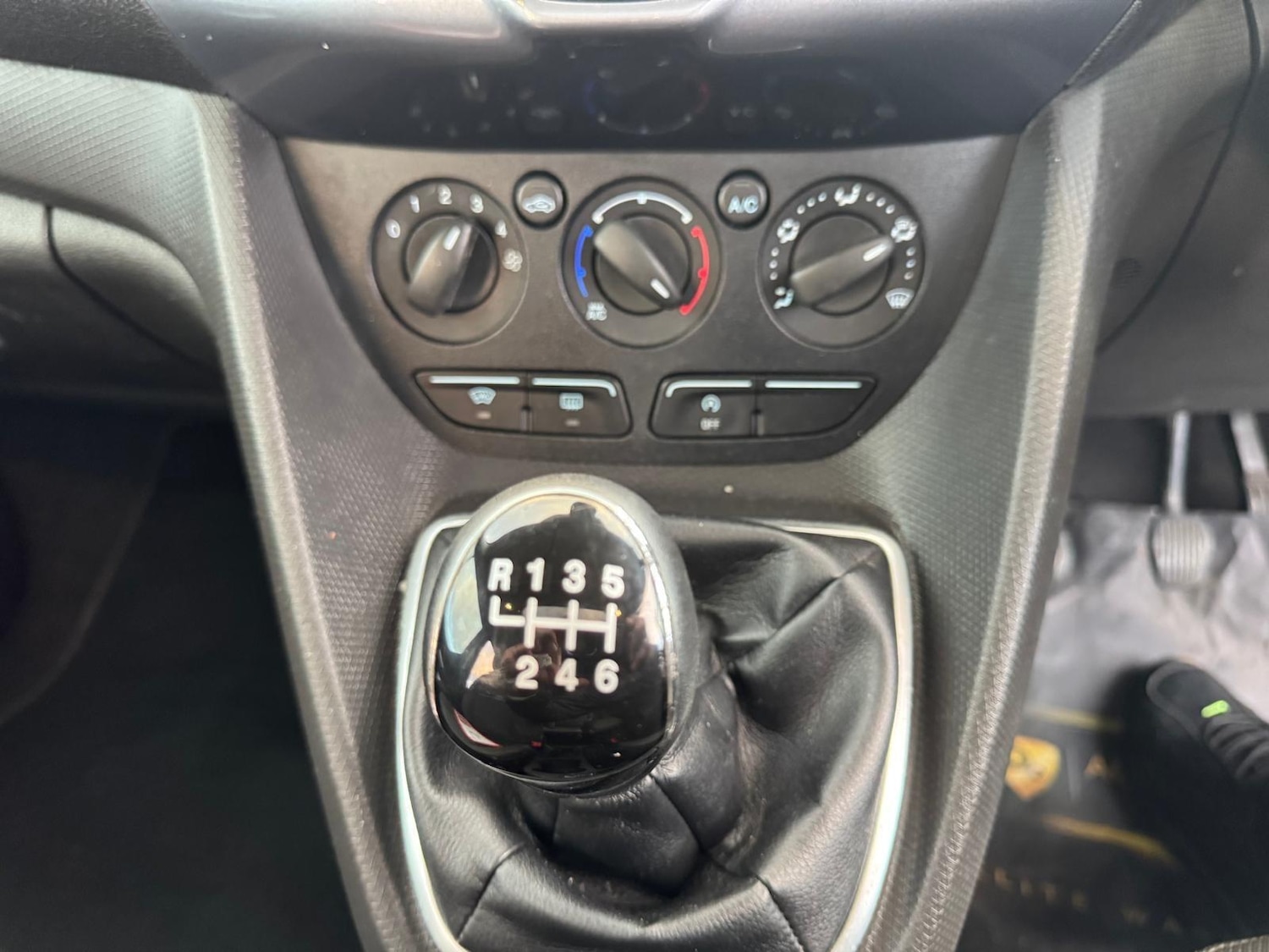 Used Ford Grand Tourneo Connect for sale - 77625441: Photo 19