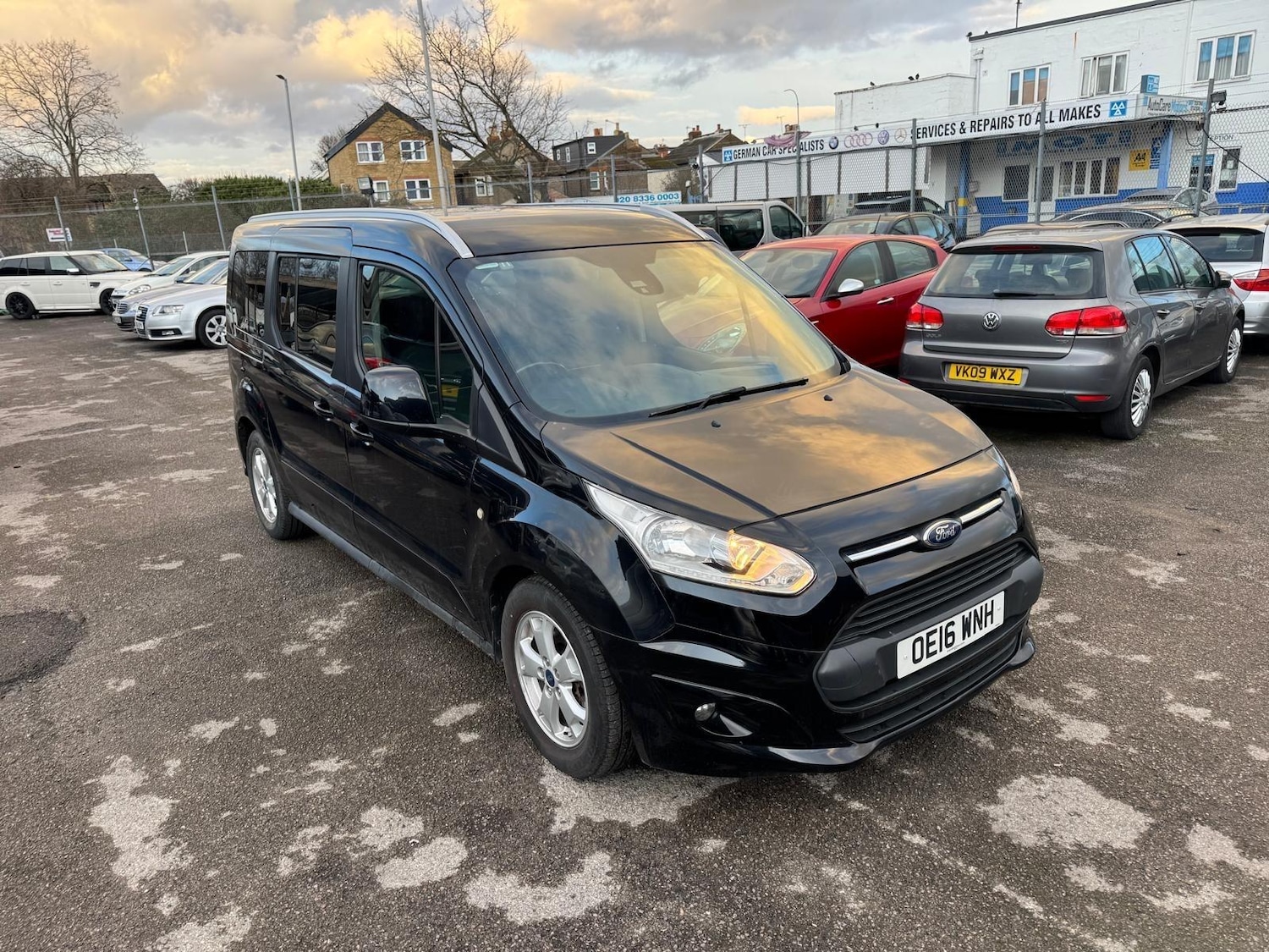 Used Ford Grand Tourneo Connect for sale - 77625441: Photo 2