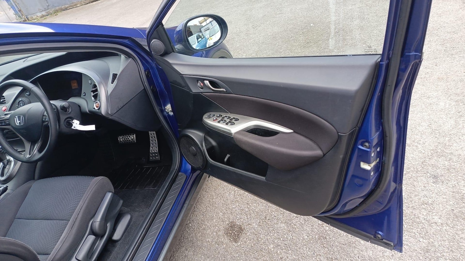 Used Honda Civic 2009 for sale - 78085758: Photo 8