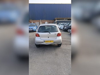 Used Toyota Yaris 2003 for sale - 77769588: Photo