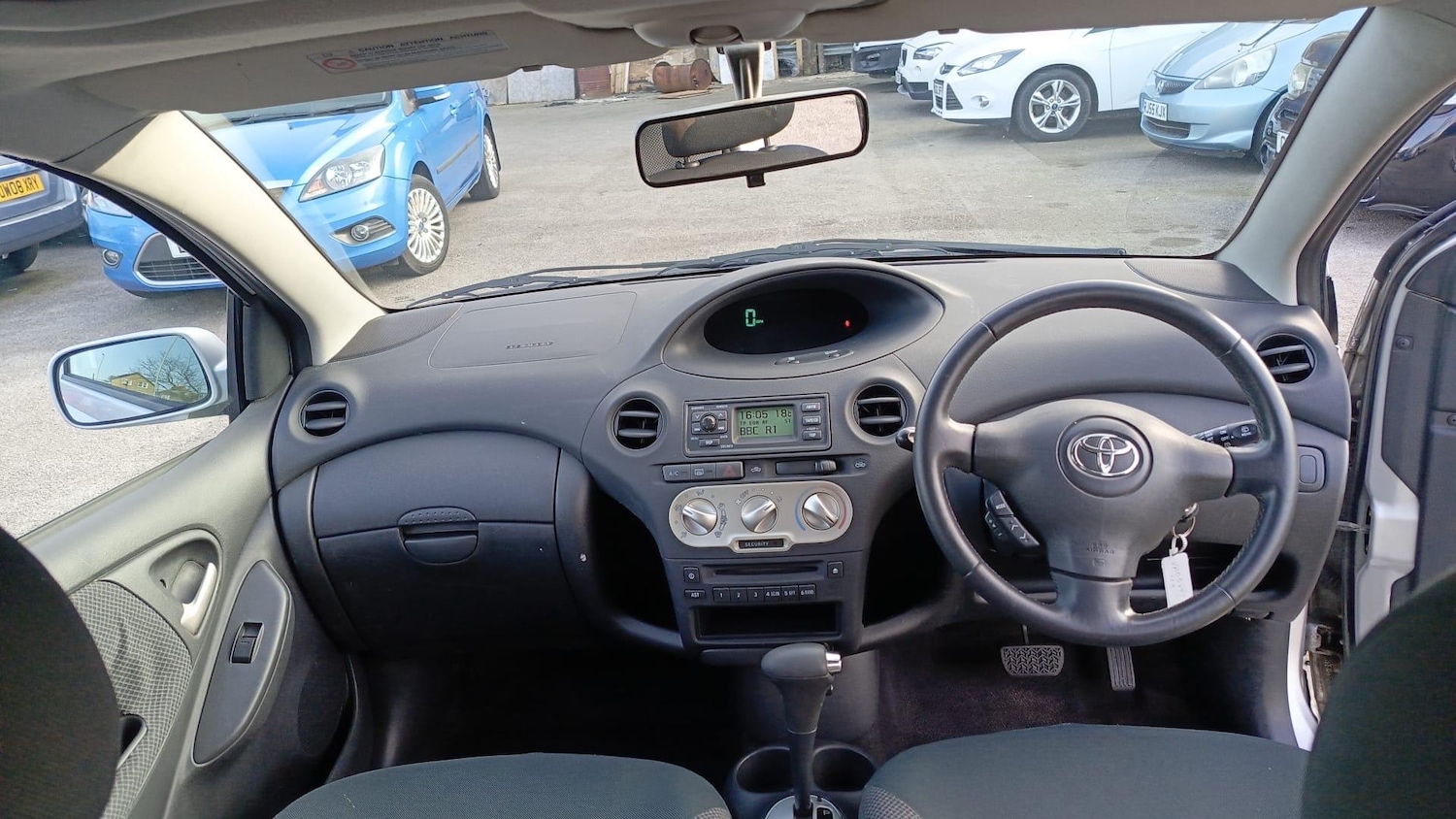Used Toyota Yaris 2003 for sale - 77769588: Photo 8