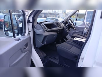 Used Ford Transit 2019 for sale - 79570209: Photo