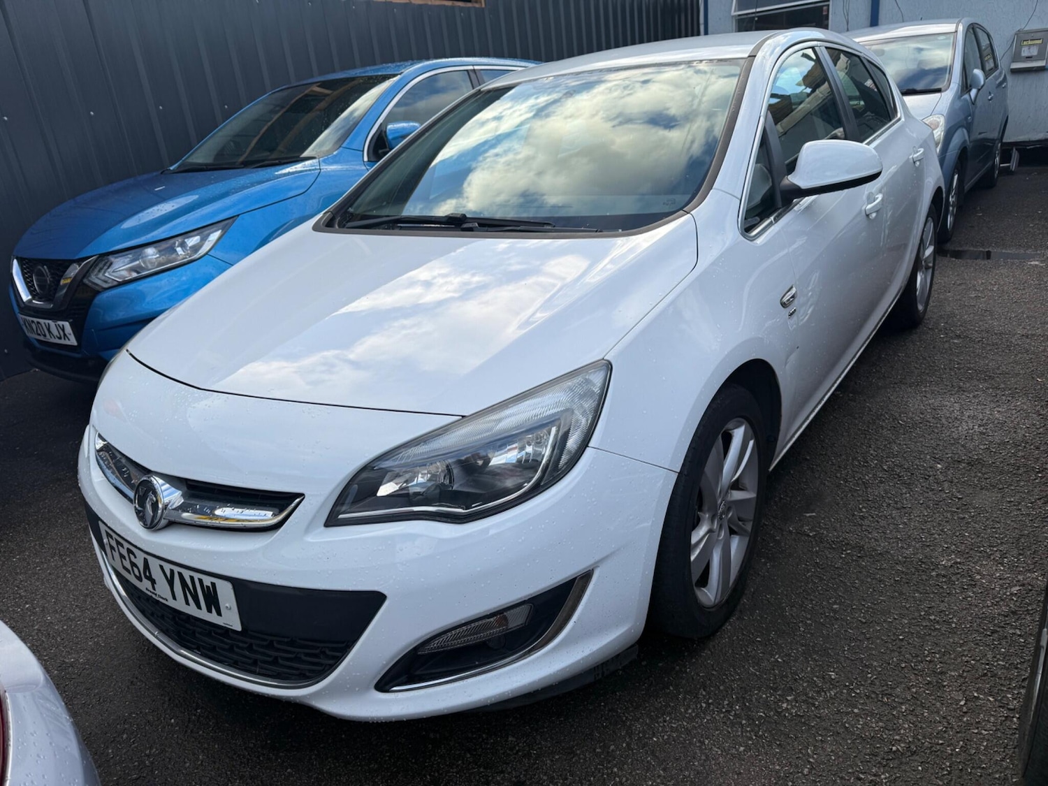 Used Vauxhall Astra 2014 for sale - 76432035: Photo 1
