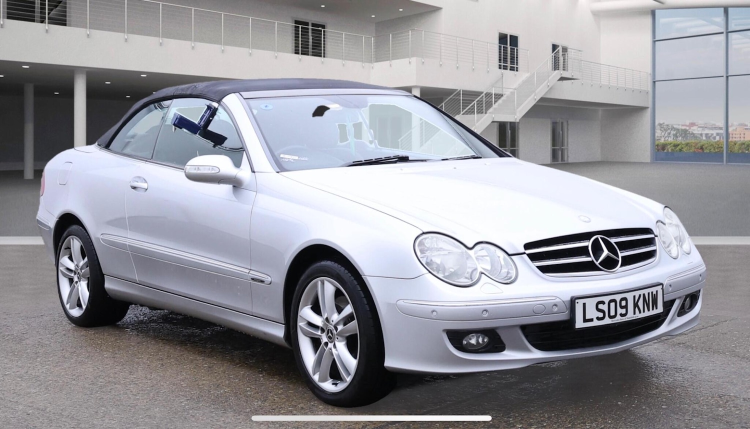 Used Mercedes-Benz CLK 2009 for sale - 76284381: Photo 1