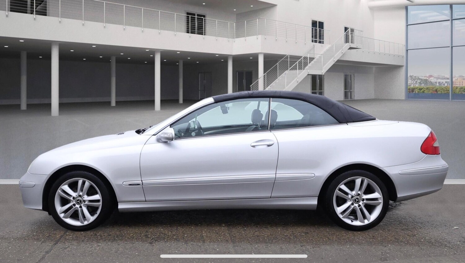 Used Mercedes-Benz CLK 2009 for sale - 76284381: Photo 6