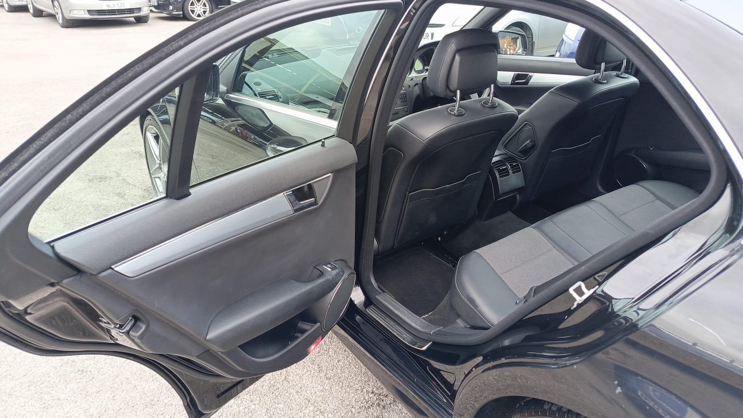 Used Mercedes-Benz C Class for sale - 77898260: Photo 9