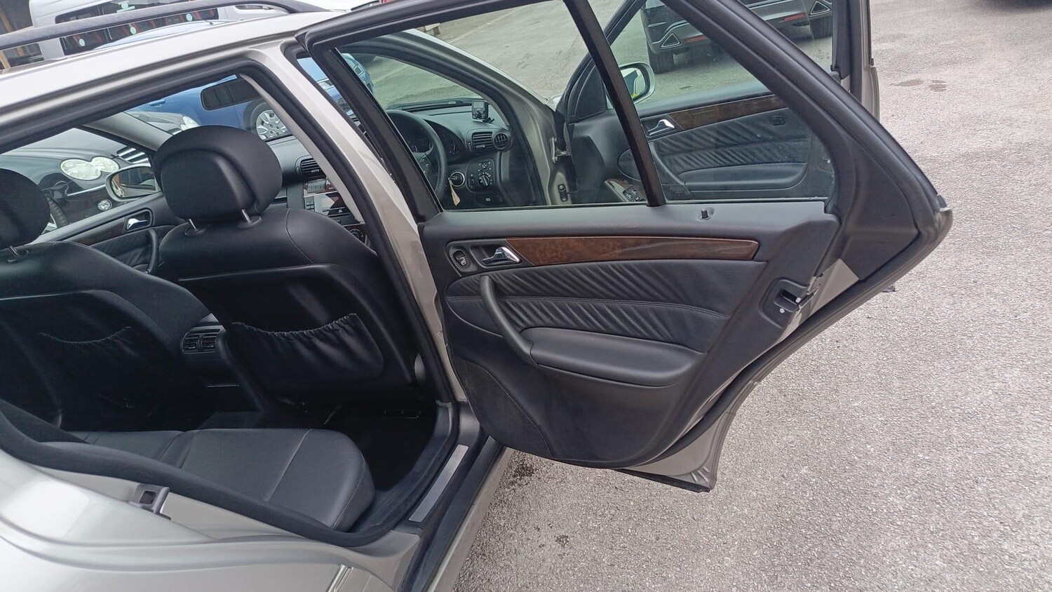 Used Mercedes-Benz C Class 2005 for sale - 78058612: Photo 13