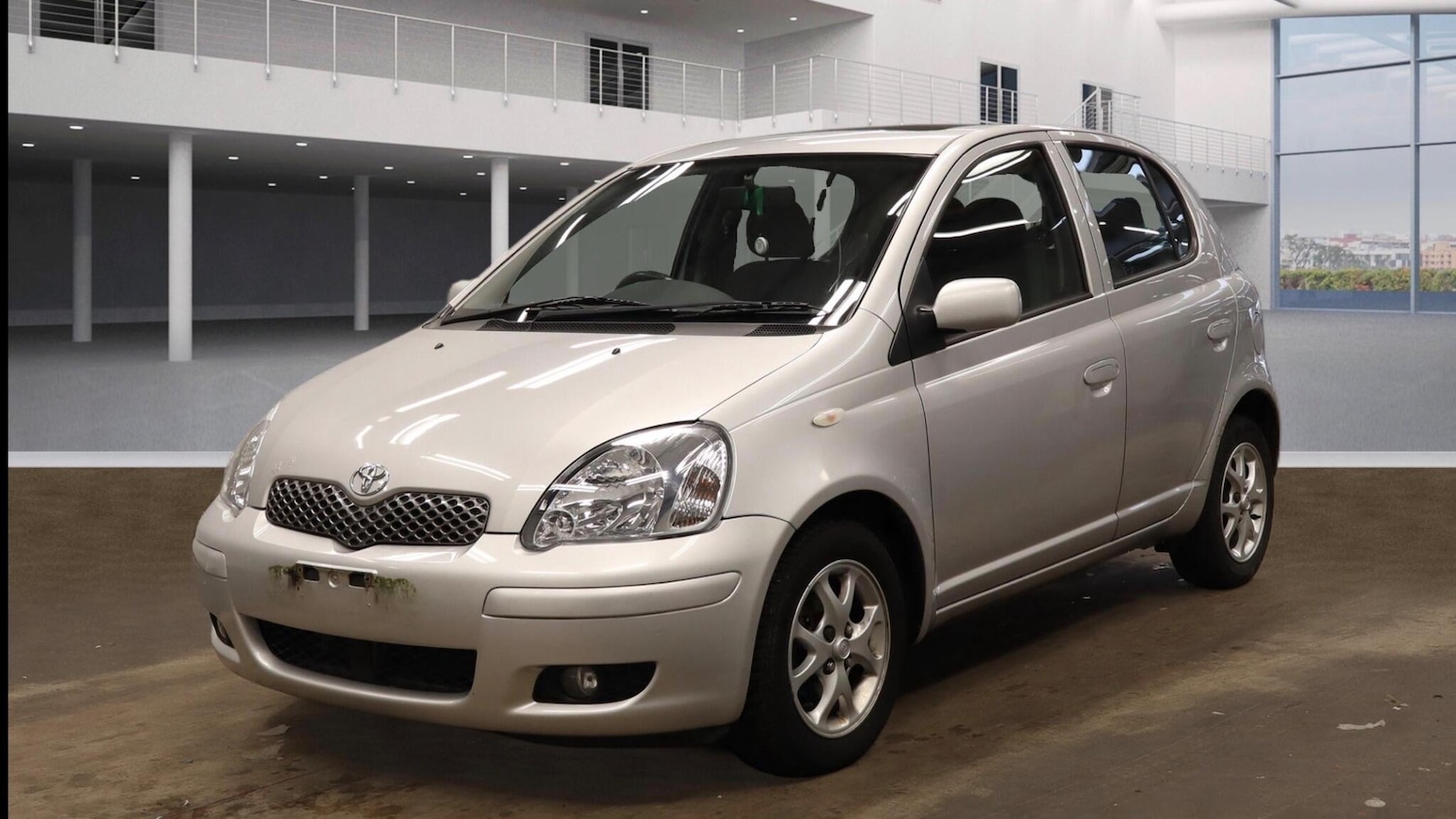 Used Toyota Yaris for sale - 77647146: Photo 2