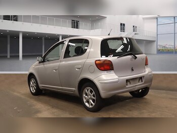 Used Toyota Yaris 2005 for sale - 77647146: Photo