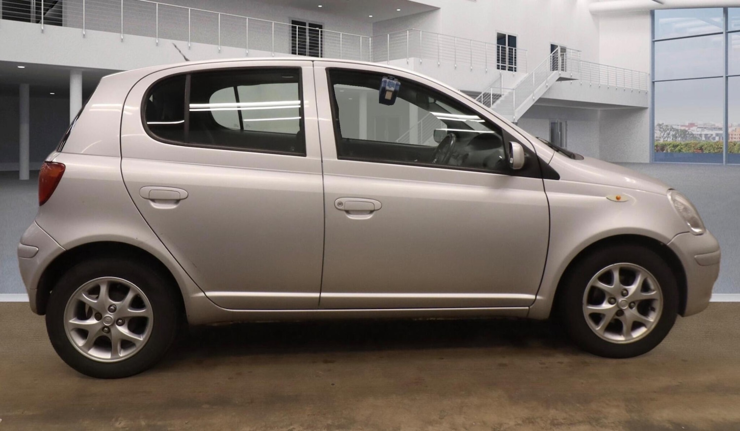 Used Toyota Yaris for sale - 77647146: Photo 5