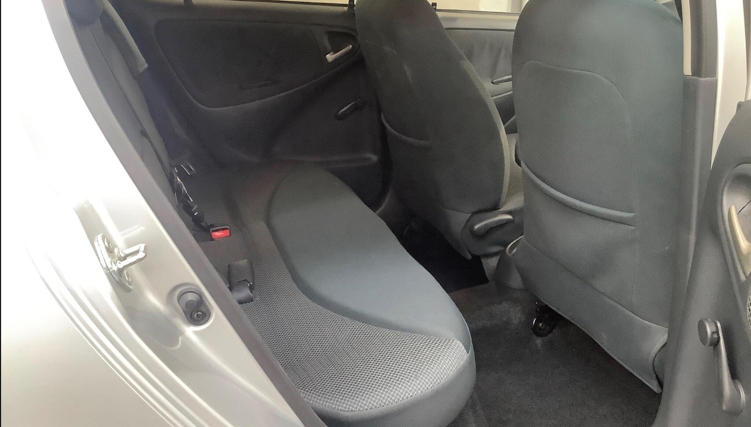 Used Toyota Yaris for sale - 77647146: Photo 9