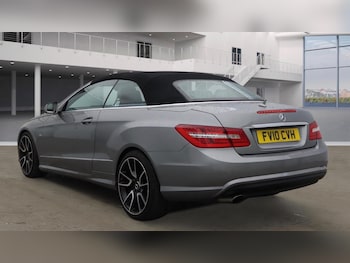 Used Mercedes-Benz E Class 2010 for sale - 79570218: Photo