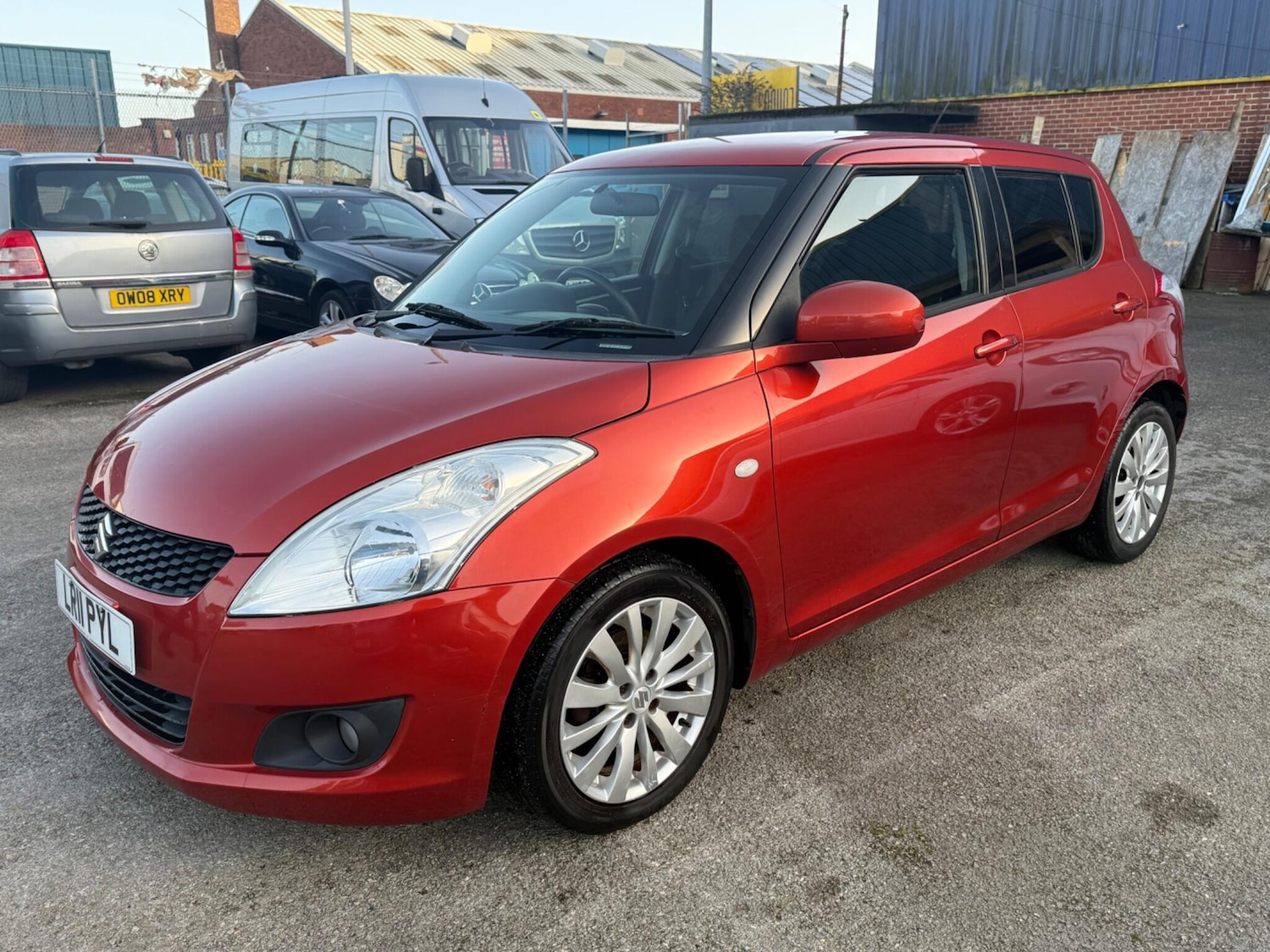 Used Suzuki Swift for sale - 77671342: Photo 1