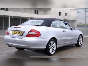 Used Mercedes-Benz CLK 2009 for sale - 76992692: Photo