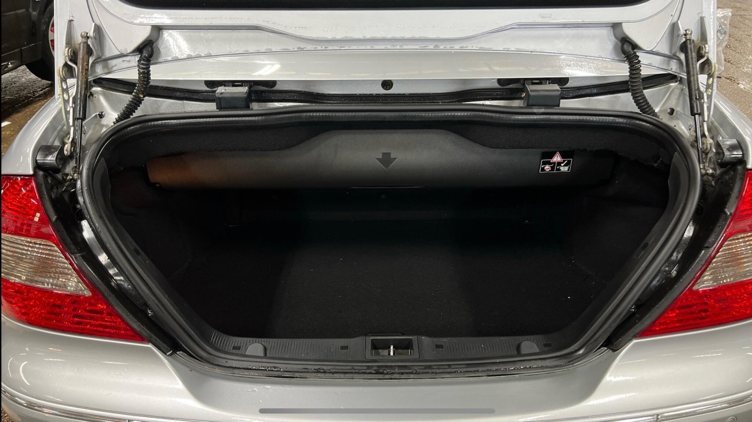 Used Mercedes-Benz CLK 2009 for sale - 76992692: Photo 5