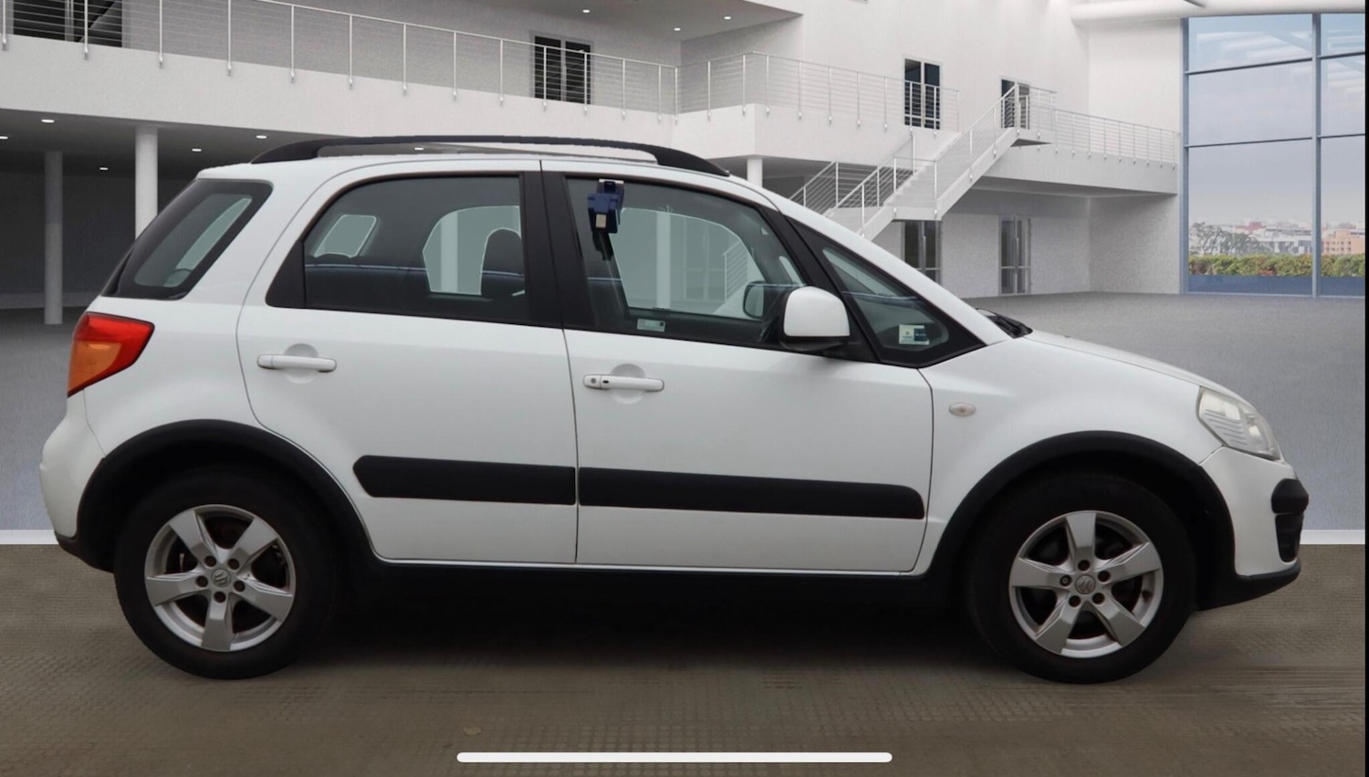 Used Suzuki SX4 2012 for sale - 76137863: Photo 5