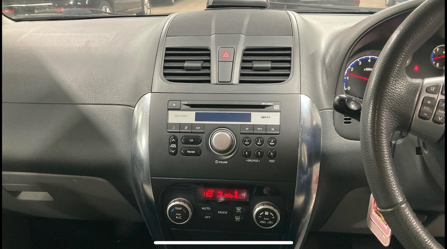 Used Suzuki SX4 2012 for sale - 76137863: Photo 9