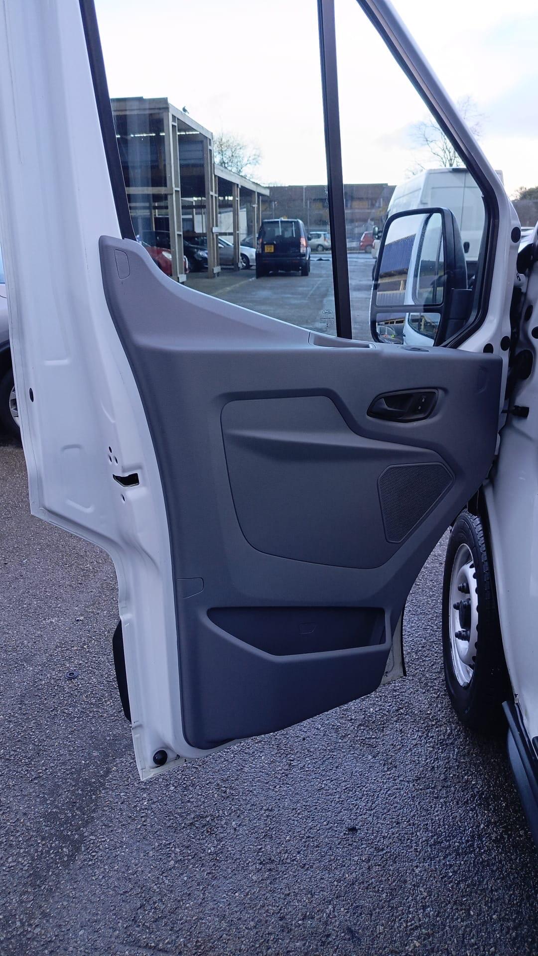Used Ford Transit 2019 for sale - 77559559: Photo 3