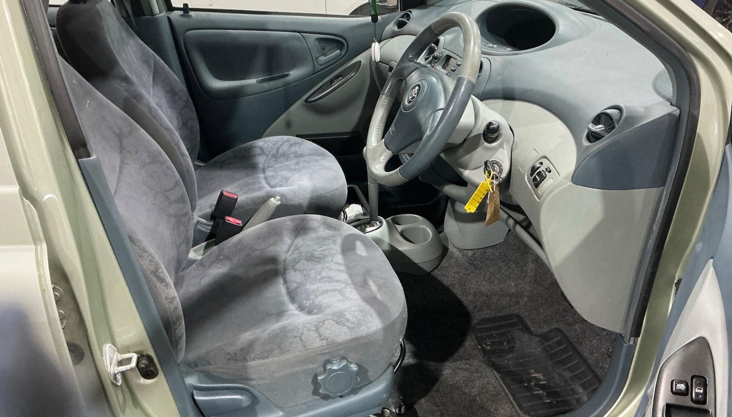 Used Toyota Yaris for sale - 77784759: Photo 11