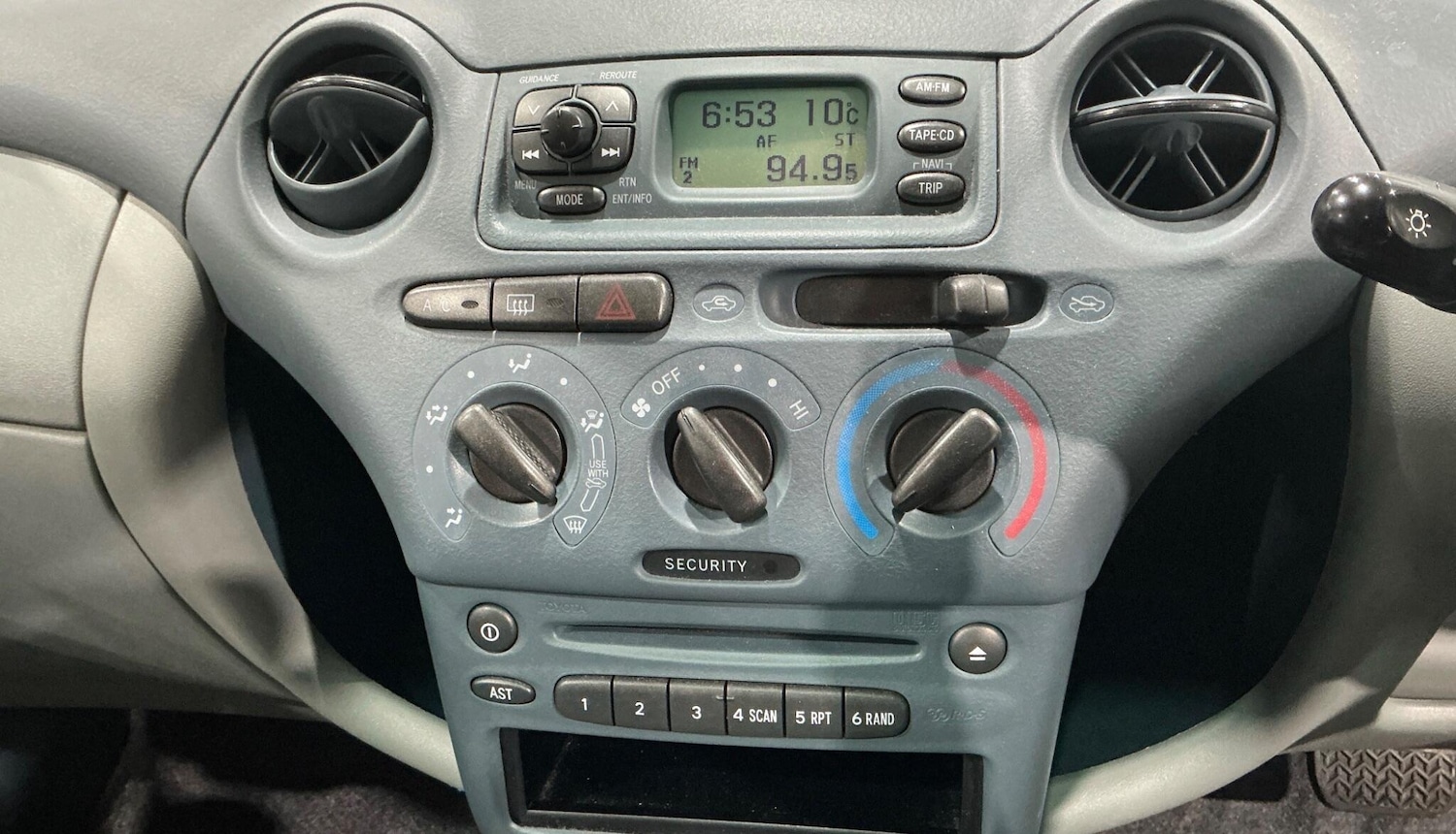 Used Toyota Yaris for sale - 77784759: Photo 9