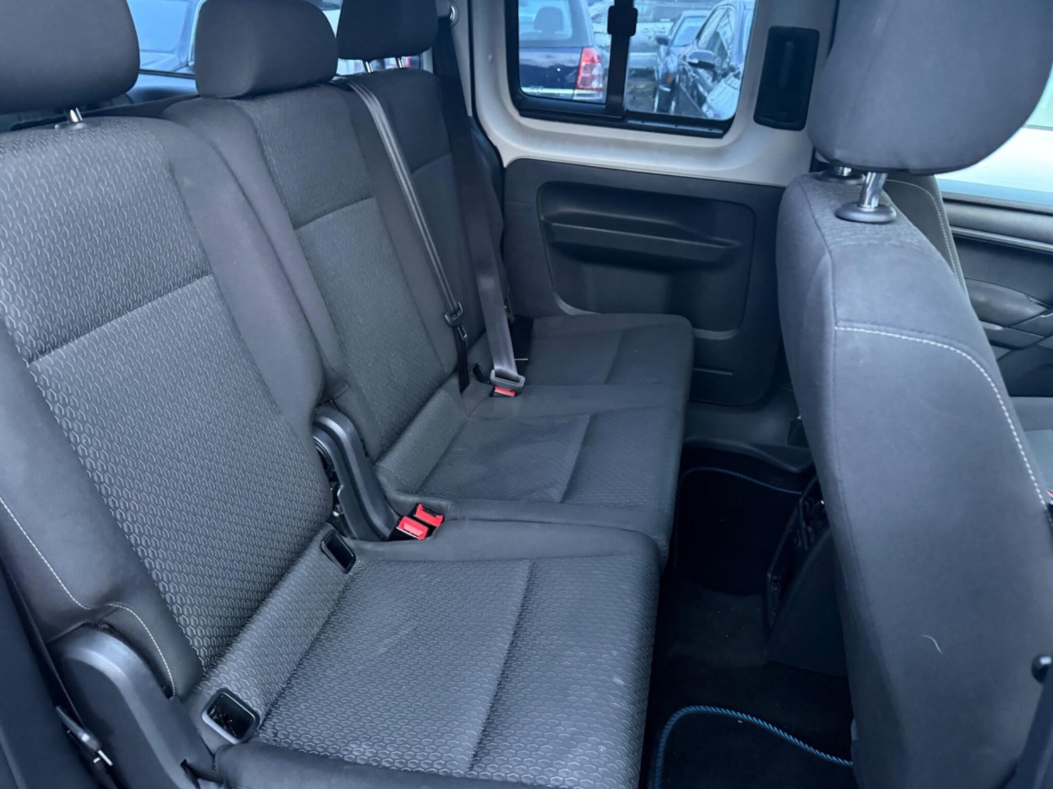 Used Volkswagen Caddy Maxi Life 2017 for sale - 76549643: Photo 9