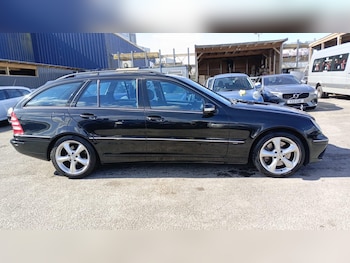 Used Mercedes-Benz C Class 2004 for sale - 77898234: Photo