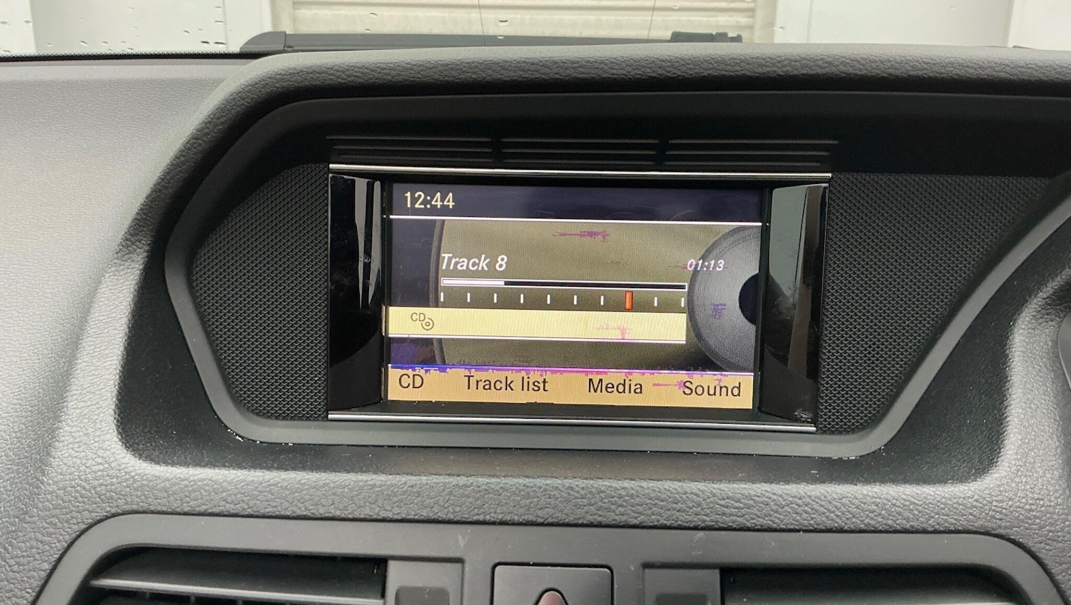 Used Mercedes-Benz E Class 2010 for sale - 77768804: Photo 12