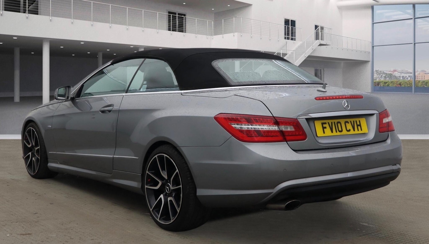 Used Mercedes-Benz E Class 2010 for sale - 77768804: Photo 3