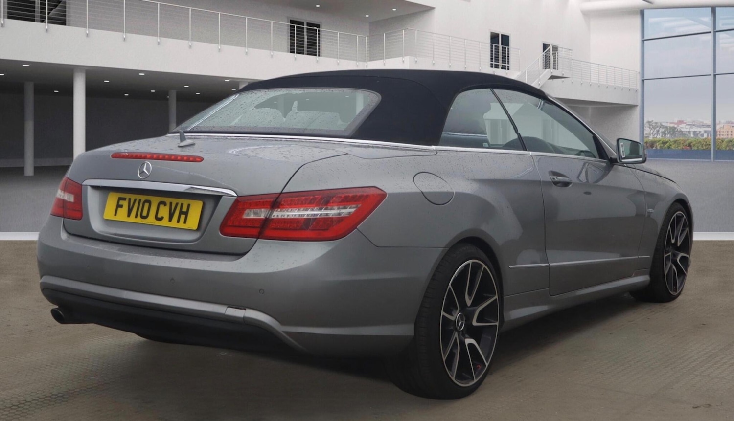 Used Mercedes-Benz E Class 2010 for sale - 77768804: Photo 4