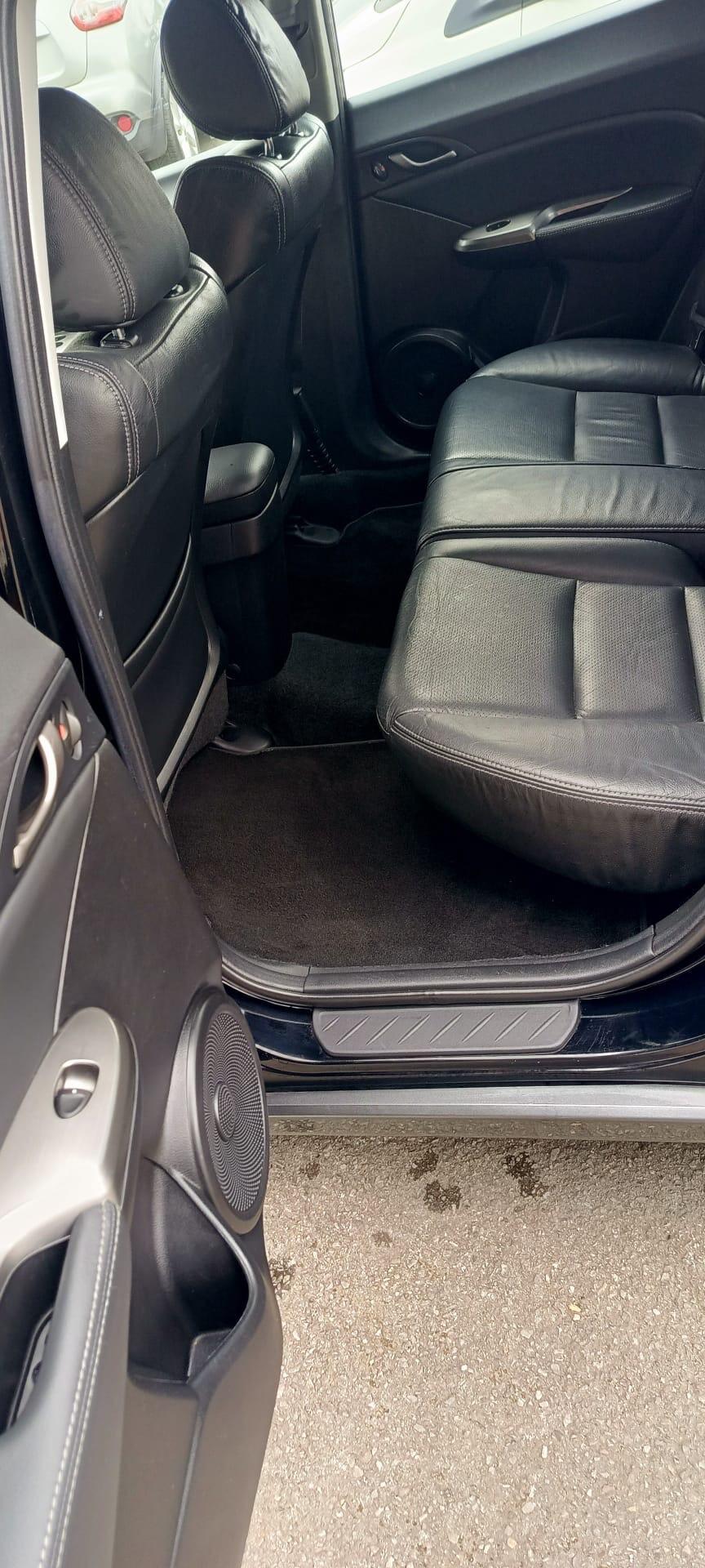 Used Honda Civic 2010 for sale - 78058212: Photo 11