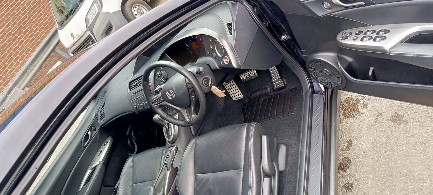 Used Honda Civic 2010 for sale - 78058212: Photo 13