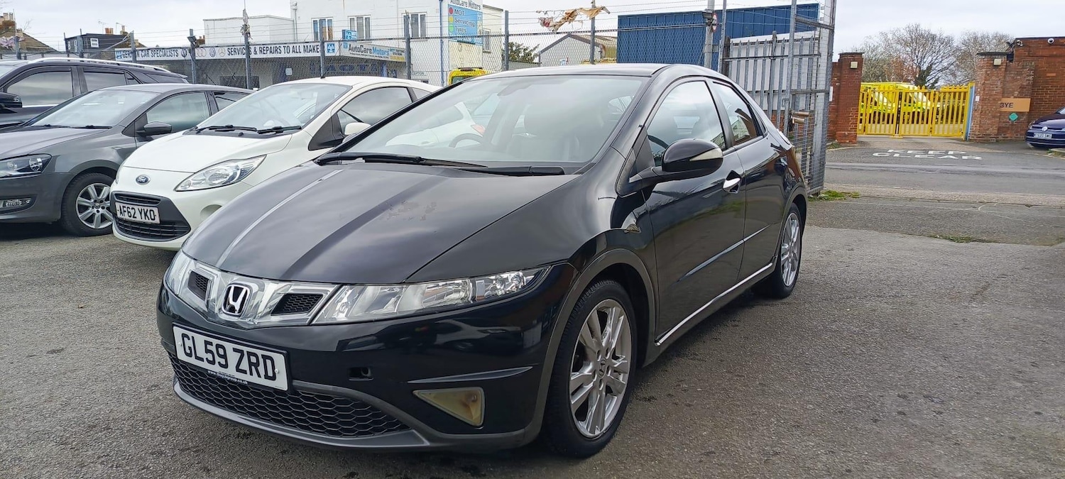 Used Honda Civic 2010 for sale - 78058212: Photo 2