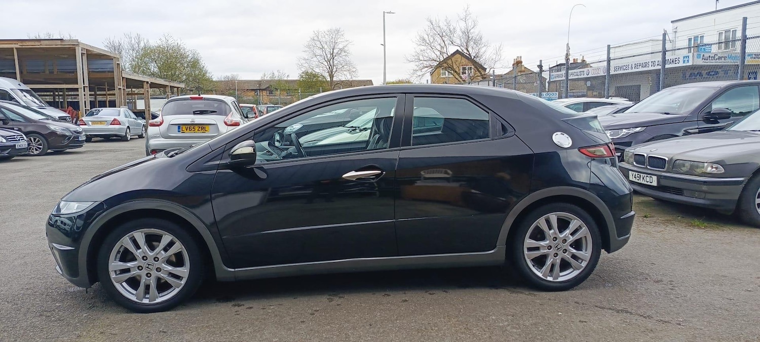 Used Honda Civic 2010 for sale - 78058212: Photo 5