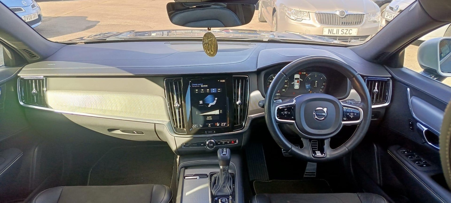 Used Volvo S90 2018 for sale - 77898374: Photo 10