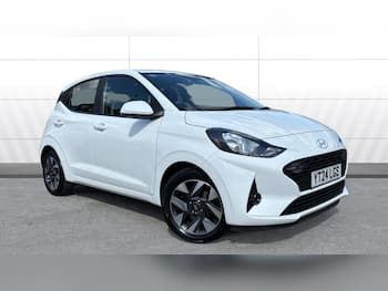 Used Hyundai i10 2024 for sale - 79580210: Photo