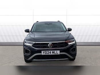 Used Volkswagen T-Roc 2024 for sale - 79127087: Photo