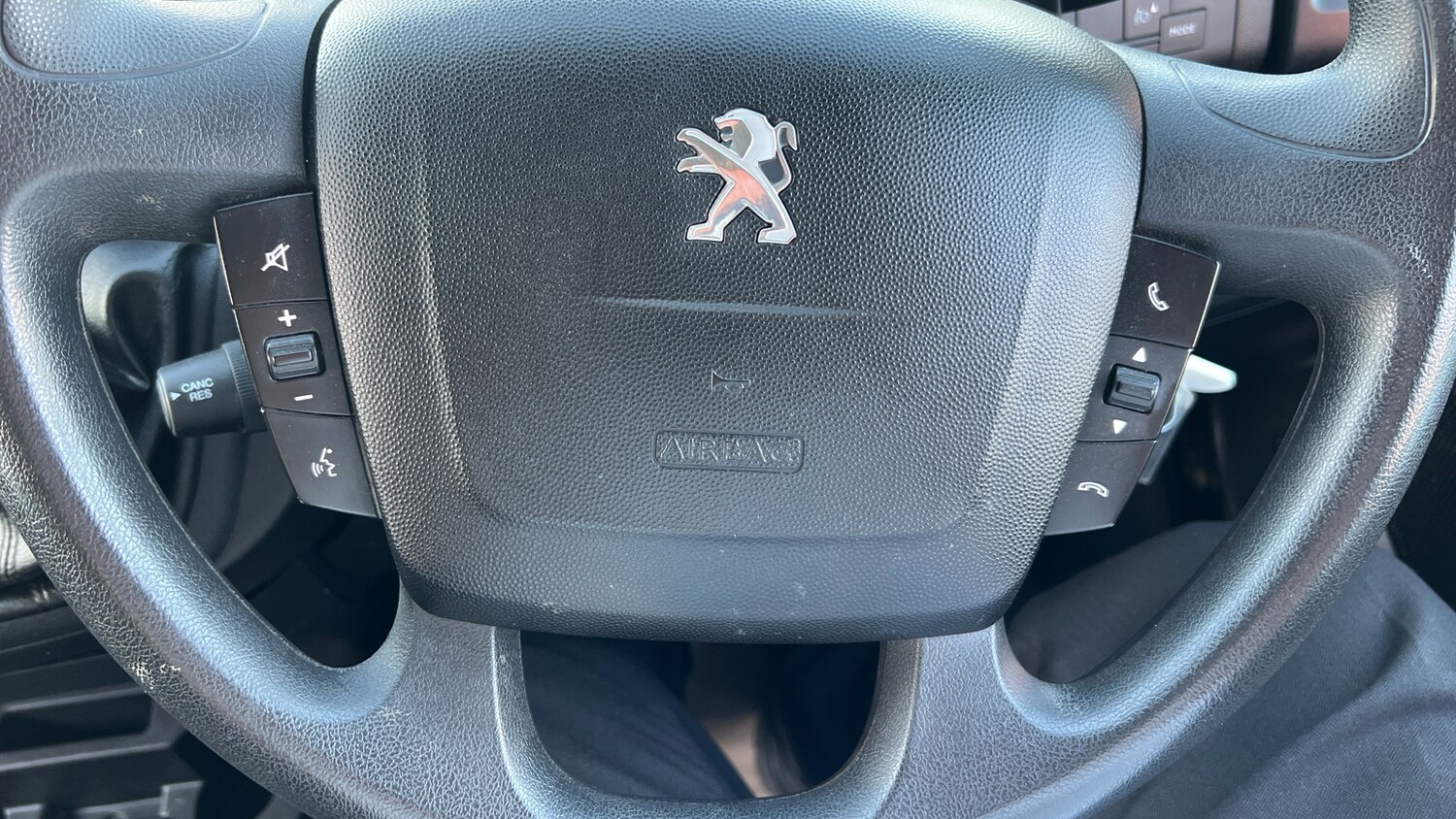 Used Peugeot Boxer 2023 for sale - 77619776: Photo 33