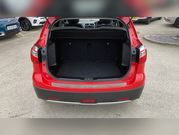 Used Suzuki SX4 S-Cross 2014 for sale - 76159964: Photo 4