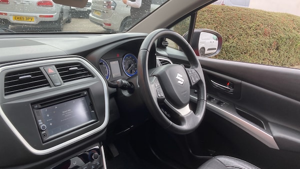 Used Suzuki SX4 S-Cross 2014 for sale - 76159964: Photo 9
