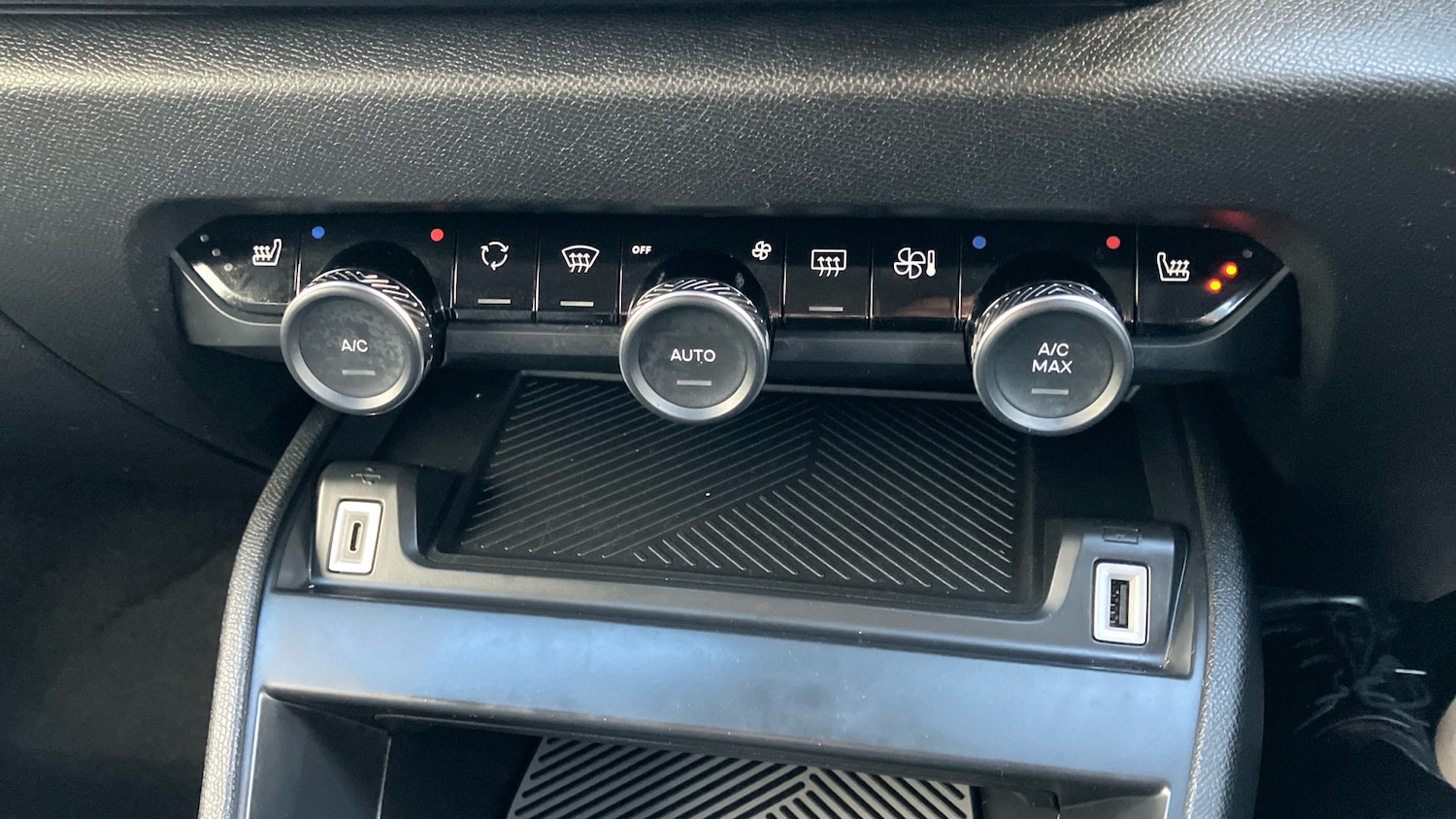 Used Citroen C4 2023 for sale - 76764099: Photo 29