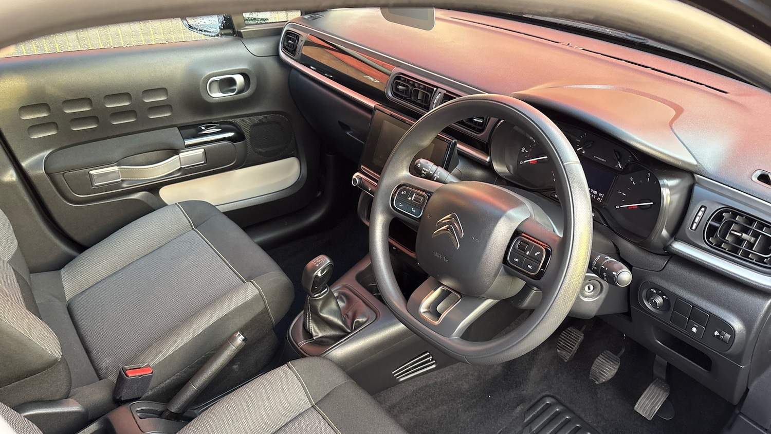 Used Citroen C3 2021 for sale - 76796789: Photo 11