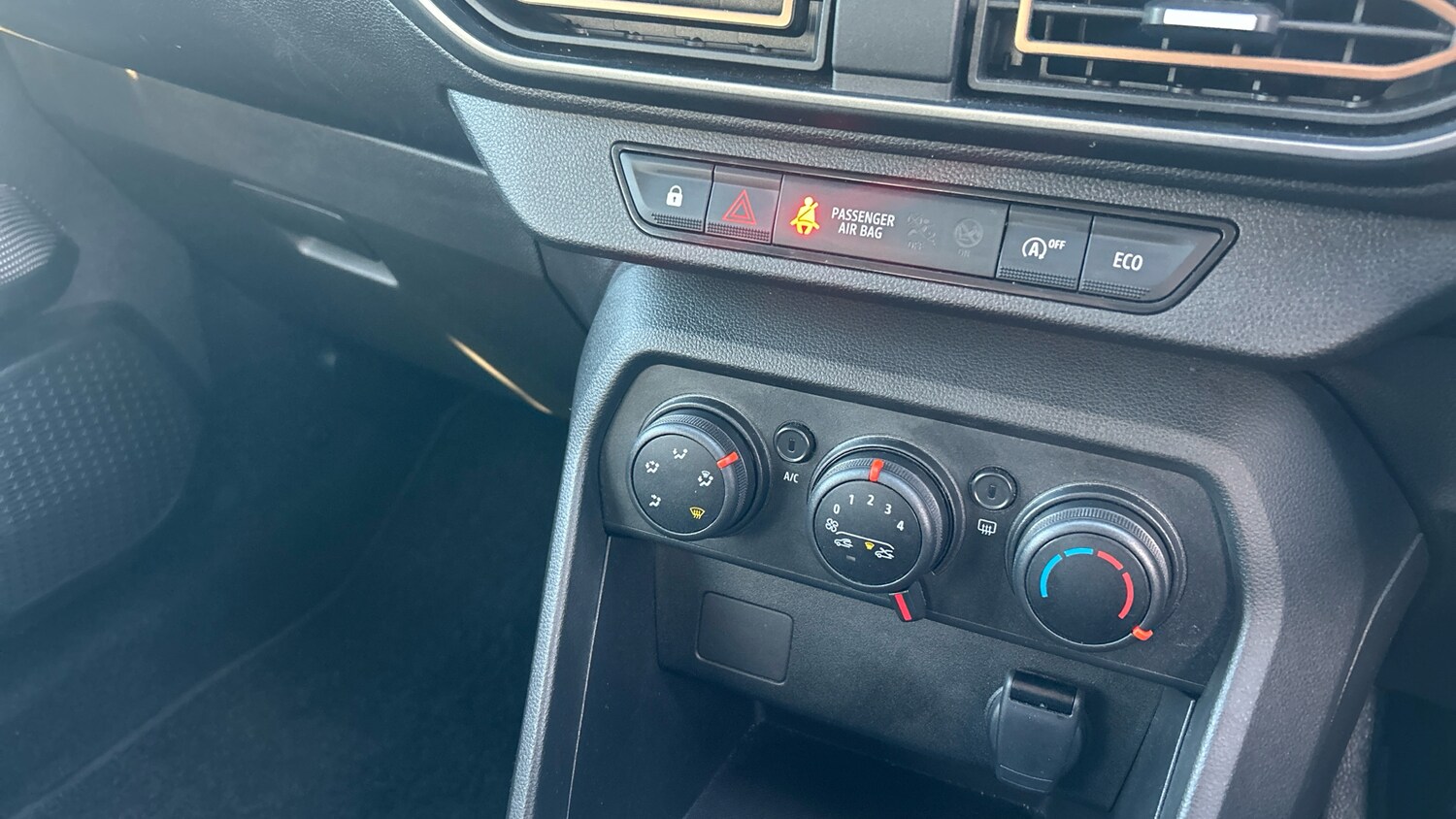 Used Dacia Sandero Stepway 2024 for sale - 77505590: Photo 28