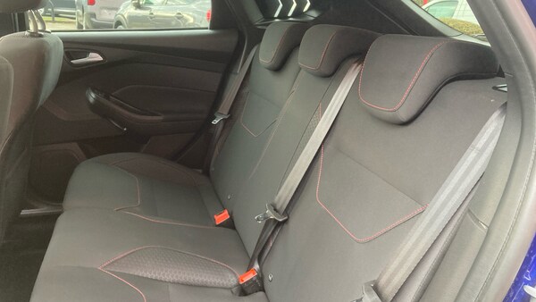 Used Ford Focus 2018 for sale - 76076279: Photo 16