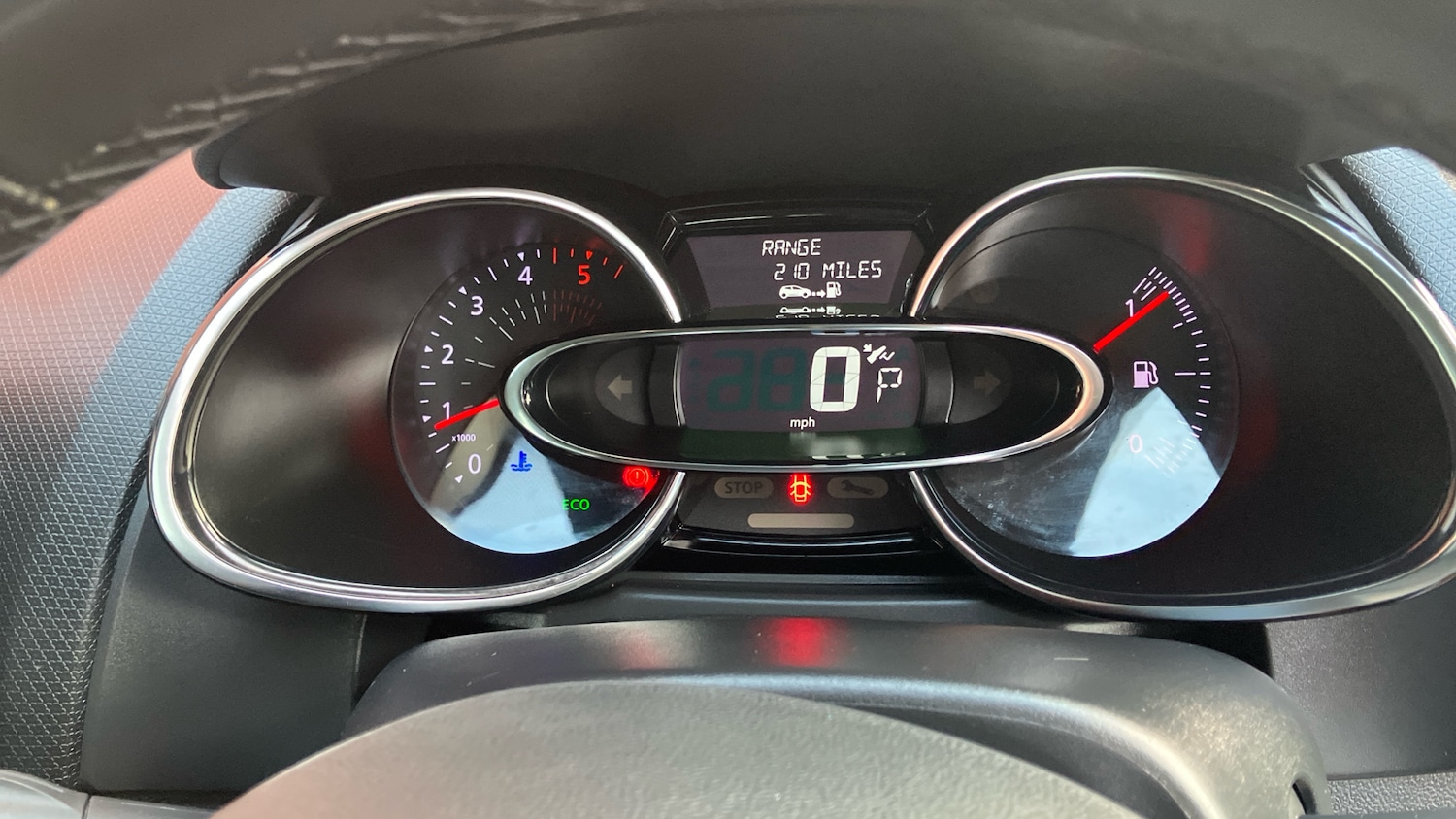 Used Renault Clio 2018 for sale - 76830562: Photo 18