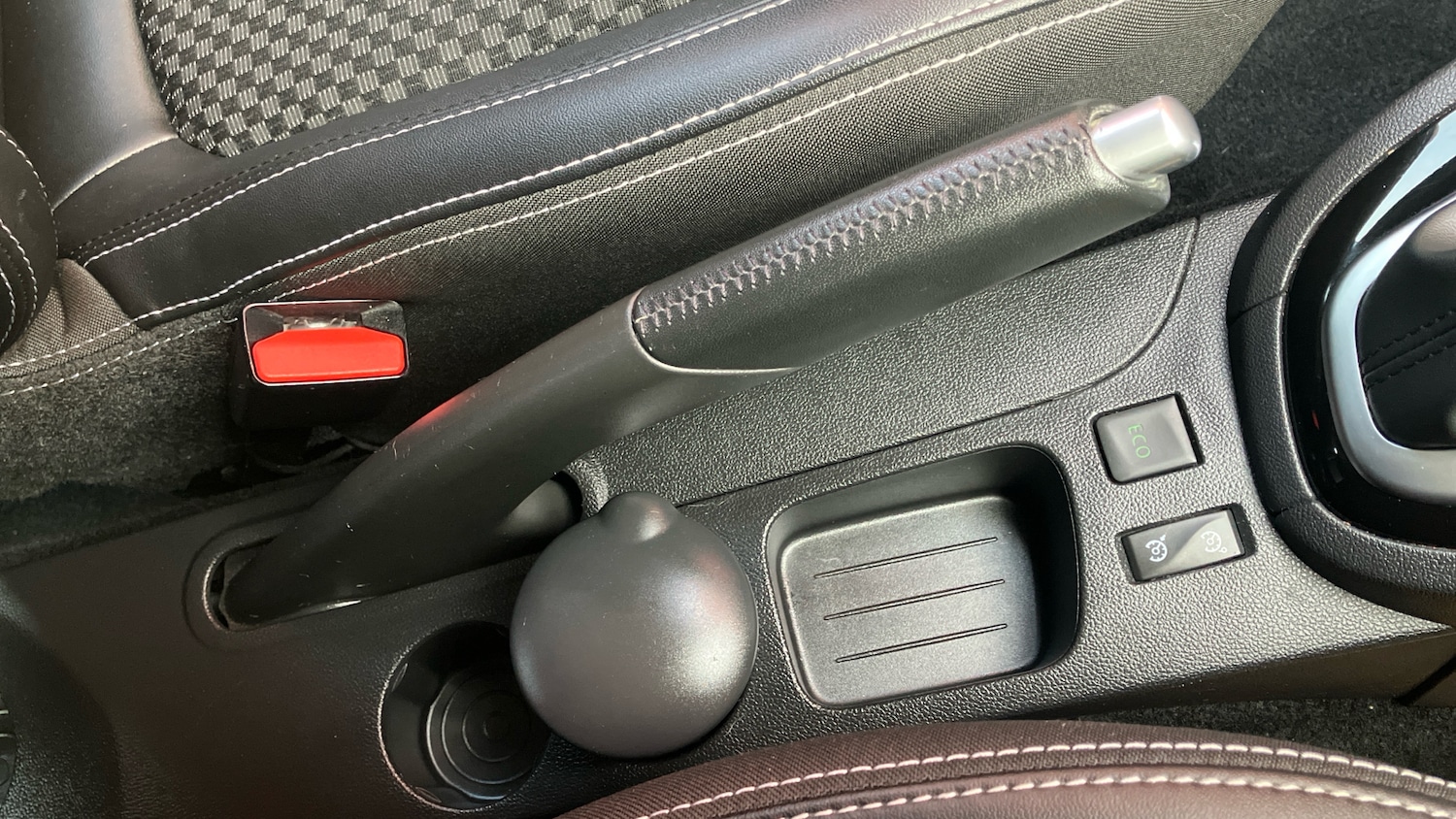 Used Renault Clio 2018 for sale - 76830562: Photo 24