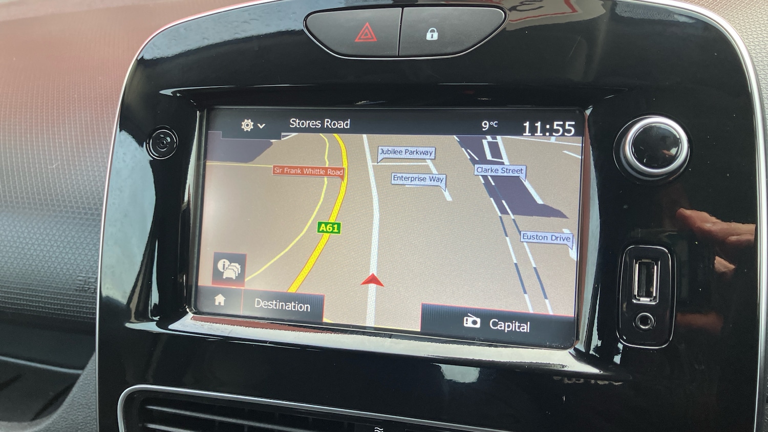 Used Renault Clio 2018 for sale - 76830562: Photo 31